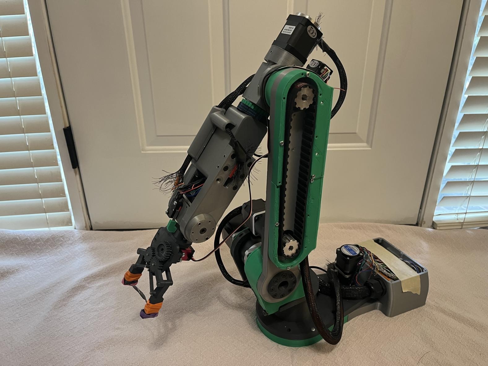 6-Axis Robot Arm